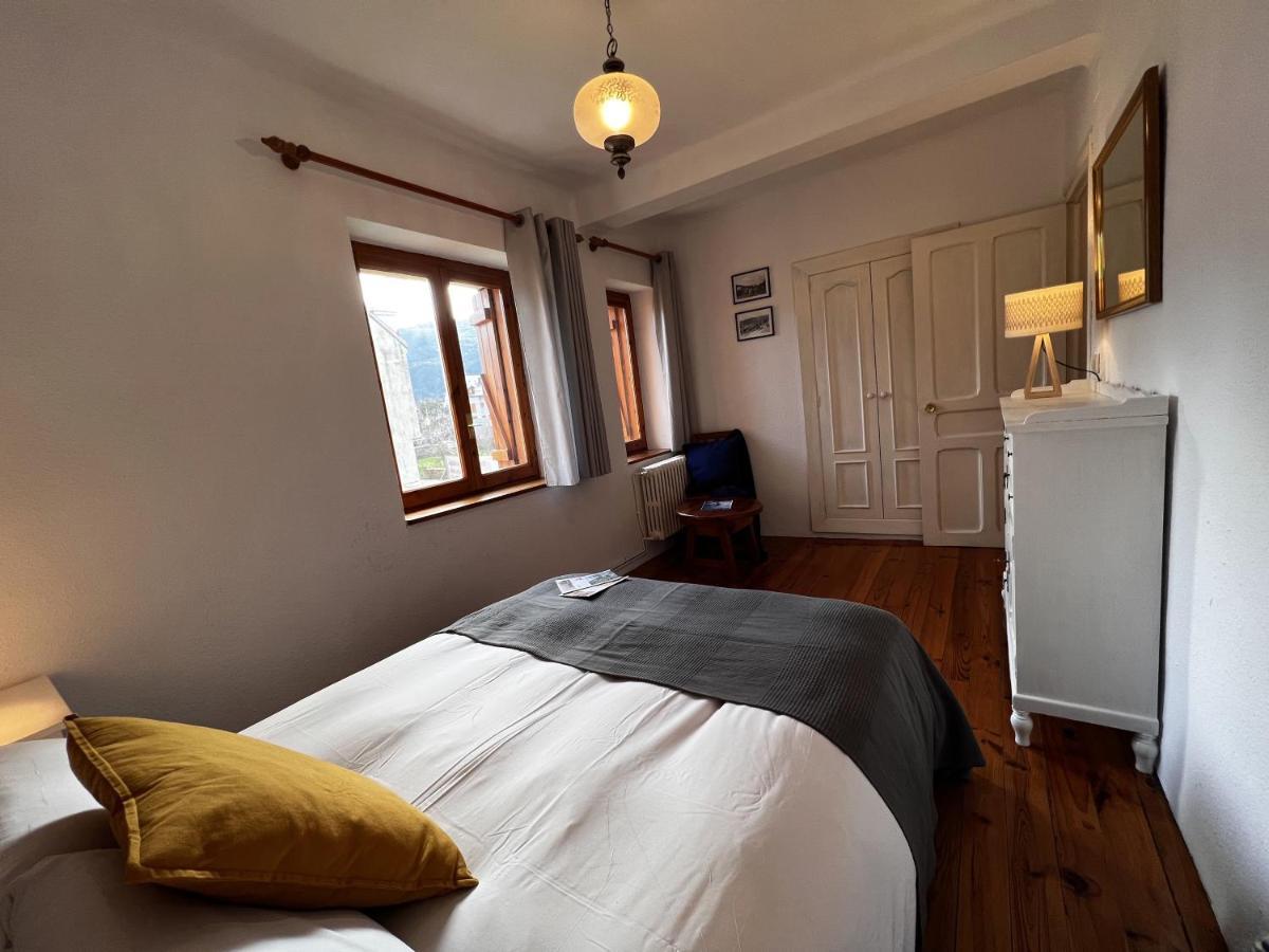 Вилла Cirjuana, Casa En El Centro Con Agradable Jardin Y Barbacoa By Pirineos 360 Бьескас Экстерьер фото